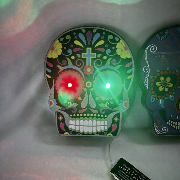 LED Sugar Skull Sign Lot of 2 Día De Los Muertos Day Of The Dead Holiday Decor - Picture 6 of 14